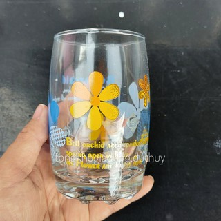 Bộ bình ly thủy tinh hoa văn ngẫu nhiên gồm bình nước 1300 ml và 6 ly thủy tinh 350 ml đáy kiểu múi