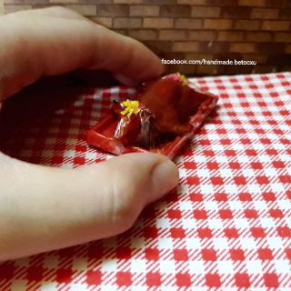 Đồ chơi miniature 1:12_ Heo quay cúng