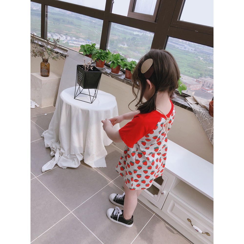 váy phông dâu tây bé gái siêu xinh