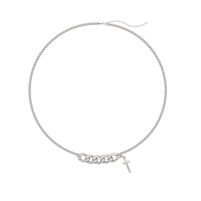 Vòng cổ hình thánh giá thời trang cá tính