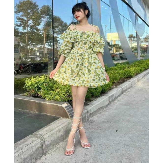 Đầm xinh trễ vai