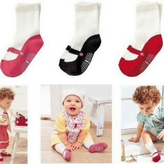 Set 2 đôi vớ hình đôi giày chống trơn cho bé