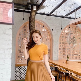 Áo phông cổ tròn nhiều màu VNXK