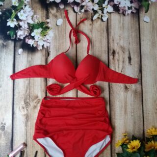 Bikini cạp cao nhún