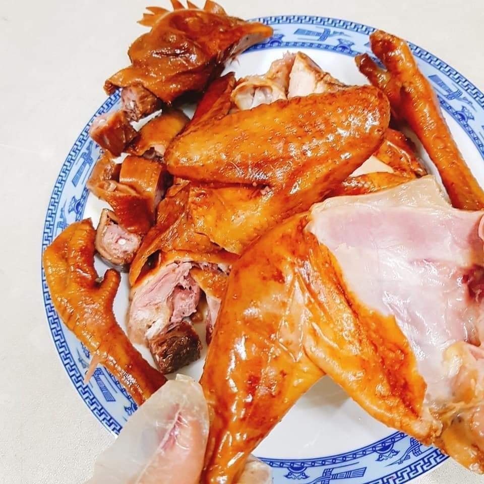 Gà hun khói/gà ủ muối hoa tiêu xông khói dai ngon nửa con kèm nước chấm/ tiện lợi ăn nhậu, ăn liền, Now ship Hà Nội