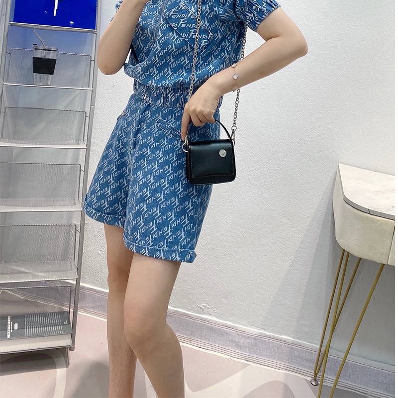 Túi đeo chéo IELGY mini màu đen/ trắng thời trang cho nữ