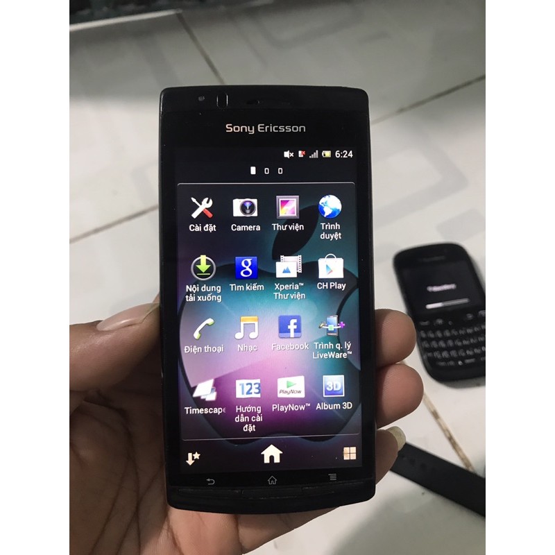 dien thoai cu sonyericsson arc s