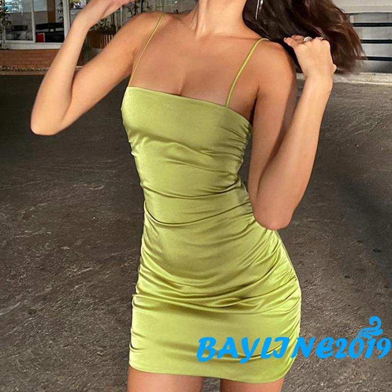 Váy hai dây dáng ôm kiểu dáng thời trang quyến rũ dành cho nữ