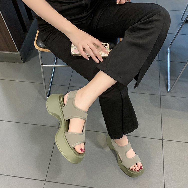 Giày Sandal Thể Thao Đế Dày Tăng Chiều Cao Phong Cách Thời Trang Châu Âu Dành Cho Nữ
