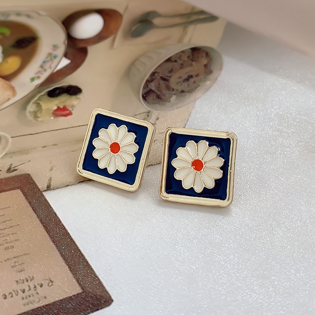 Khuyên tai dạng xỏ hình bông hoa thời trang phong cách Hàn Quốc