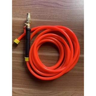 Ống dây áp lực dùng cho bơm nước 12v đường kính ống dẫn 10mm kèm 1 vòi xịt thằng đầu béc có chỉnh tia