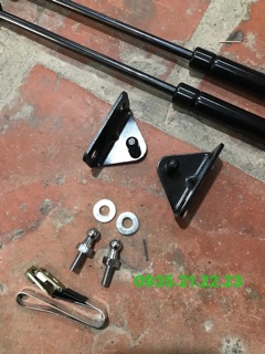Ty thuỷ lực nắp capo mazda 3 (2015-2019), mazda 6(2015-2021)