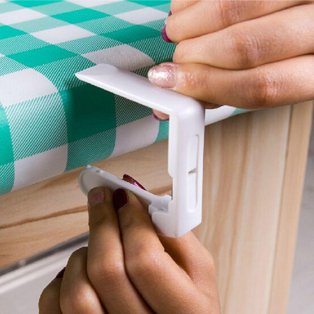 Giá Đỡ Kẹp Khăn Trải Bàn Bằng Nhựa Tiện Dụng Khi Đi Dã Ngoại