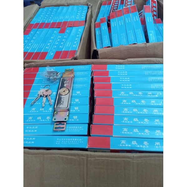 Ổ khoá cửa cuốn ( loại chìa 4 cạnh )