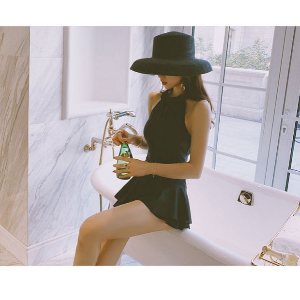 Đồ Bơi Một Mảnh Hở Lưng Nâng Ngực Thời Trang Hàn Quốc Cho Nữ