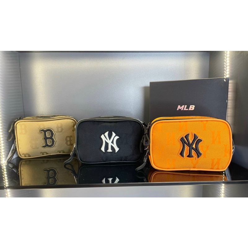 Túi đeo chéo, túi đeo vai chất Canvas, logo in chìm kèm túi mini