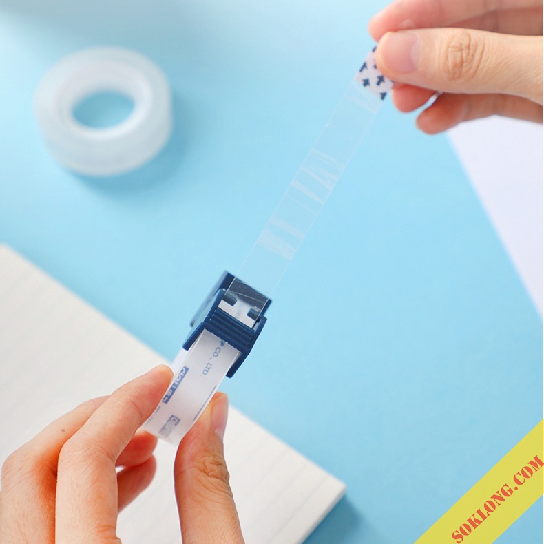 Set 2 cuộn băng dính Deli trong suốt WA03B kèm dụng cụ cắt cuộn băng keo trong suốt SOKLONG