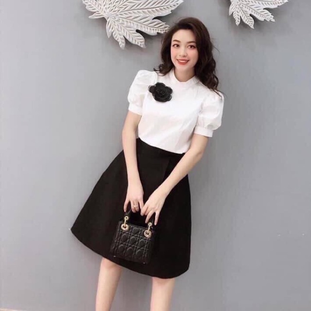Áo sơ mi trắng cộc tay bồng cho nữ