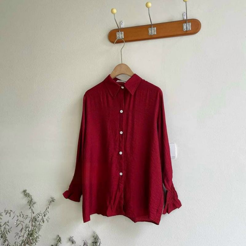 Sơmi đũi màu đỏ tay bo.