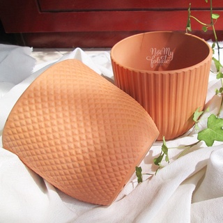 Chậu đất nung hình trứng 14x14cm