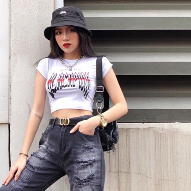 [ Mã WASTAPR giảm 10K đơn 50K] Áo croptop chữ in HSU1