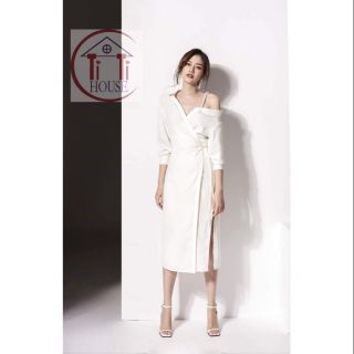Đầm suông trễ vai.