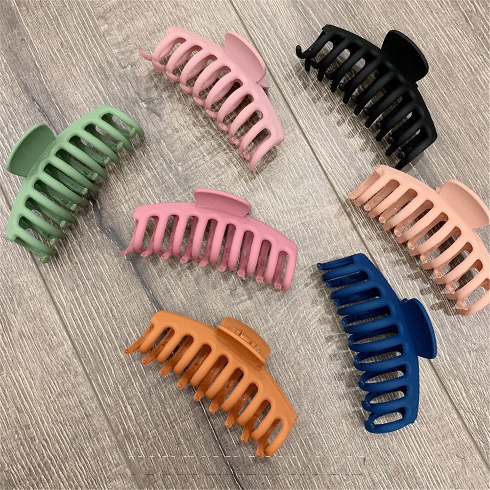 1 Kẹp Tóc Nhựa Acrylic Màu Trơn Phong Cách Hàn Quốc Cho Nữ