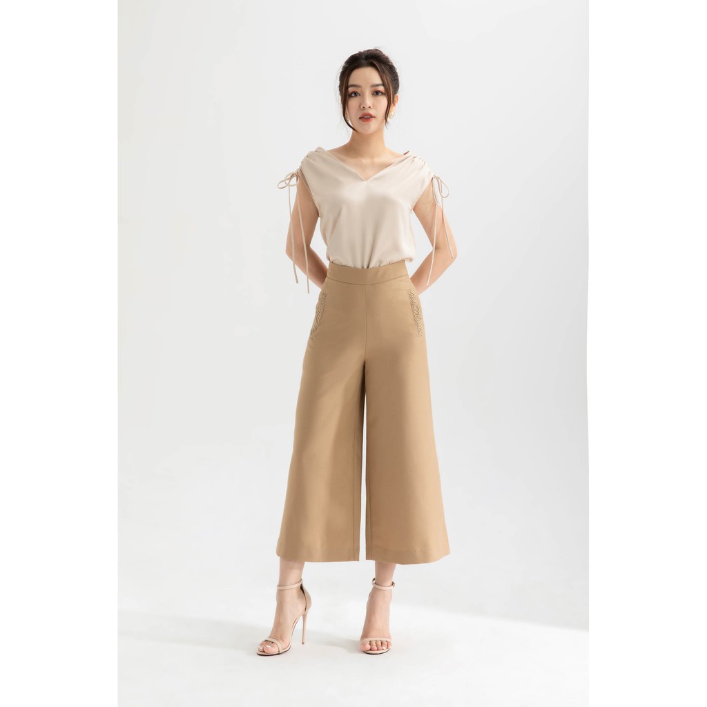 [NHẬP WABRTL5 GIẢM 10% TỐI ĐA 50K ĐH 250K ]Áo cổ V vai thắt dây nữ IVY moda MS 16M6494