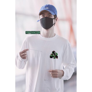 Áo thun dài tay bo tay Rắn xanh giống Vương Nhất Bác