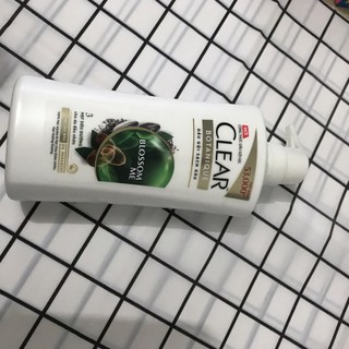 Dầu gội Clear Botanique 630g