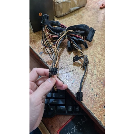 Thanh lý nguồn huntkey 500w cst có 2 giắc 6 pin cho vga