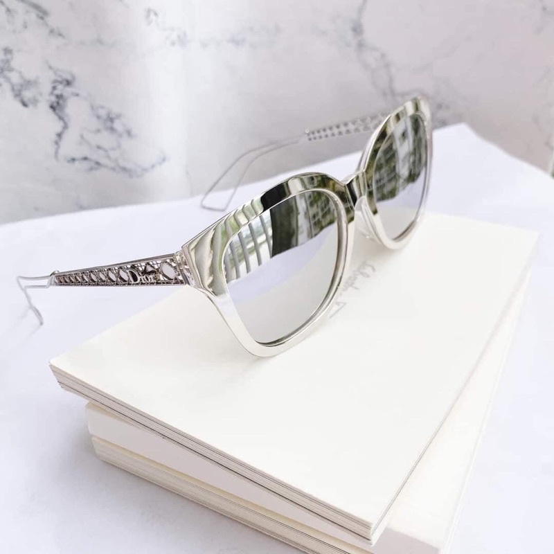 Kính thời trang dior gọng bạc măt tráng gương