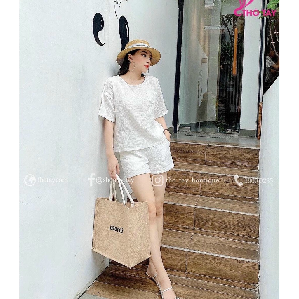 Set áo phông cổ tròn và quần đùi xinh xắn