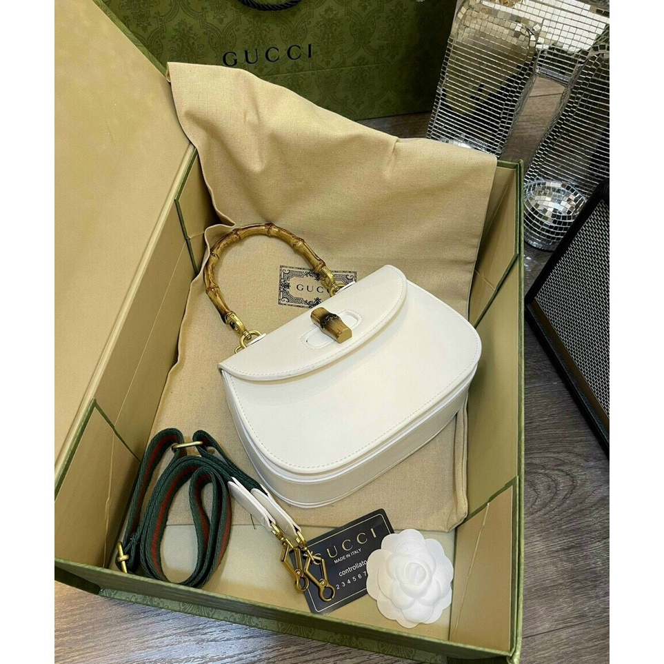 Túi xách nữ đeo chéo quai khóa trúc mẫu mới Hot Trend 2022