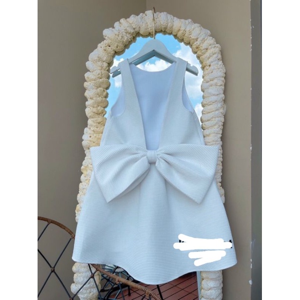 Váy nơ sát nách Đầm xuông hở lưng | BigBuy360 - bigbuy360.vn