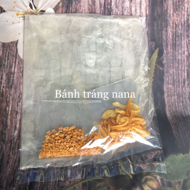 Bánh tráng phơi sương muối hành phi