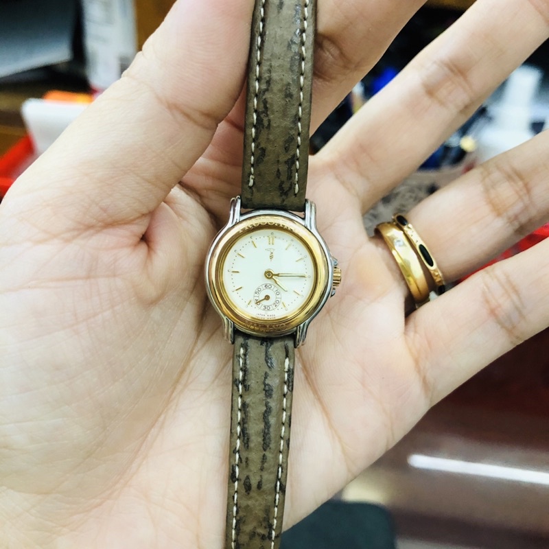 Đồng hồ nữ si nhật hiệu Trusardi dây khoá zin