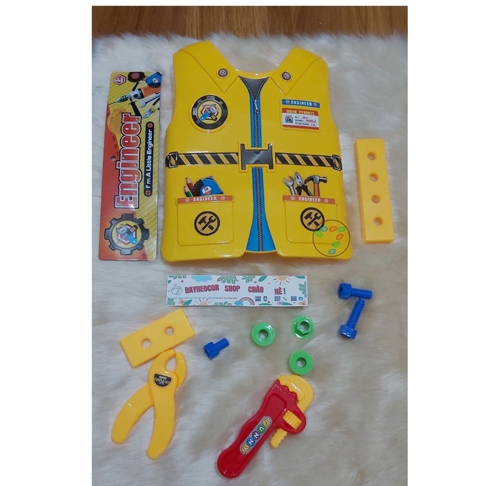 Bộ Đồ chơi áo nhựa cùng dụng cụ xây dựng Cho bé yêu tập làm kĩ sư