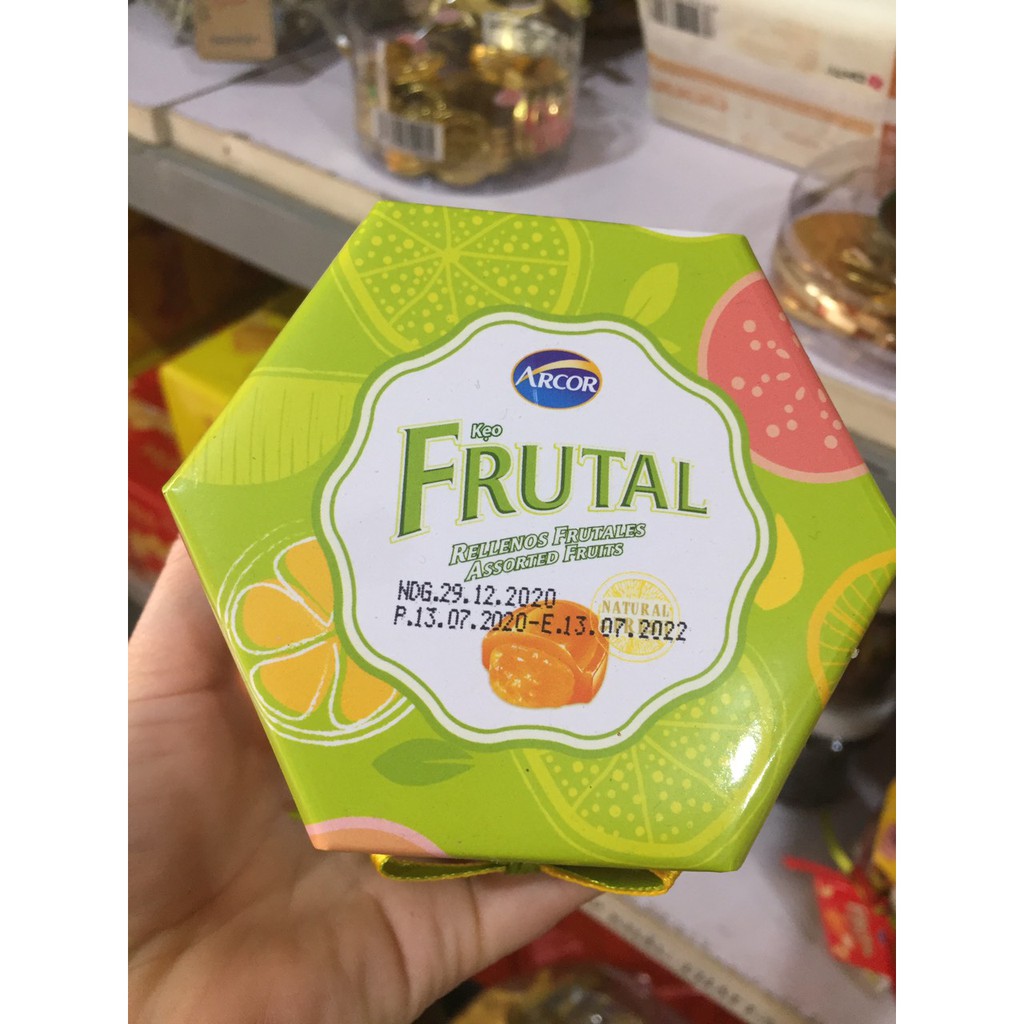 (SALE 50% HẾT TÊT)_ Hộp kẹo vuông Butter Toffees và Kẹo Frutal 300g