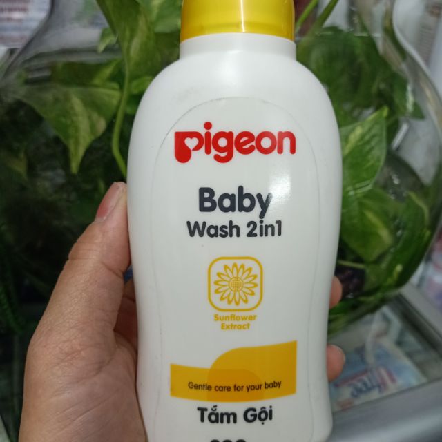 Tắm Gội Pigeon 2ln1 hoa hướng Dương chai 200ml