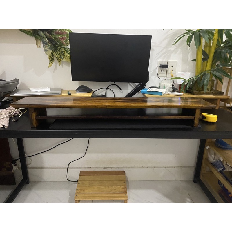 Kệ màn hình máy tính gỗ tự nhiên viền vát giống Grove made, setup WFH bàn làm việc 100cm - 115cm