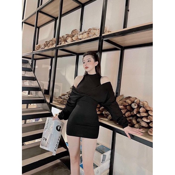 Đầm body 3 lỗ kèm khoát dơi tay dài, đầm body khoét lệch vai tay dài