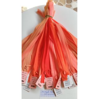 Dây kéo giọt lệ 50cm và 60cm hkk tông cam cà rốt