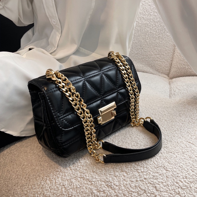 Túi đeo vai IELGY mini họa tiết hình thoi màu đen phối dây xích thời trang sang trọng cho nữ