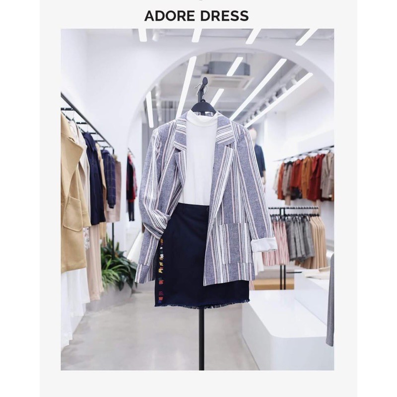 chân váy thêu Adore sz M newtag | BigBuy360 - bigbuy360.vn