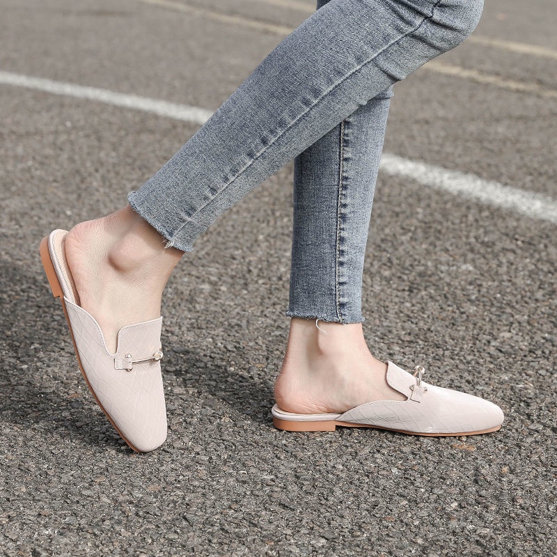 Sục nữ - Giày sục da mềm mũi vuông quai xoắn hai màu Đen và Be