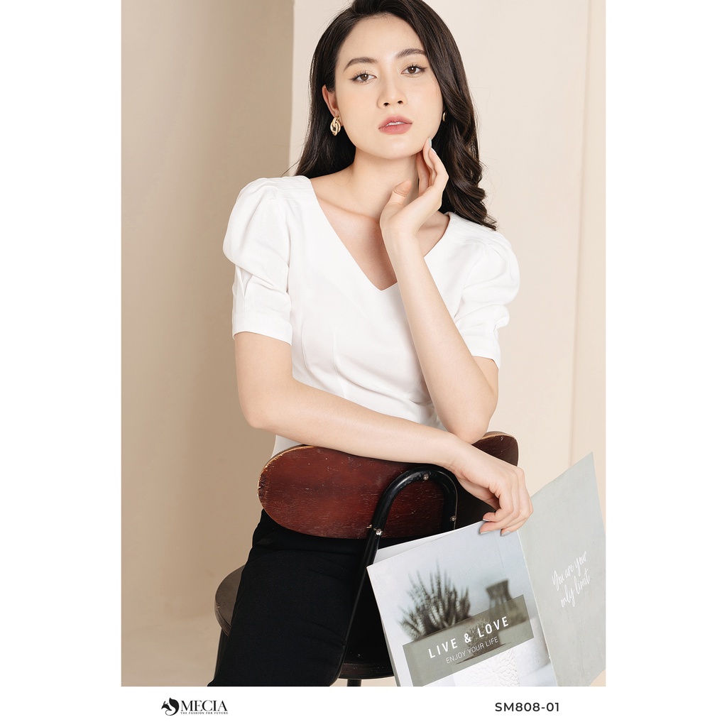Sơ mi tay ngắn cổ tim xếp ly công sở MECIA SM808
