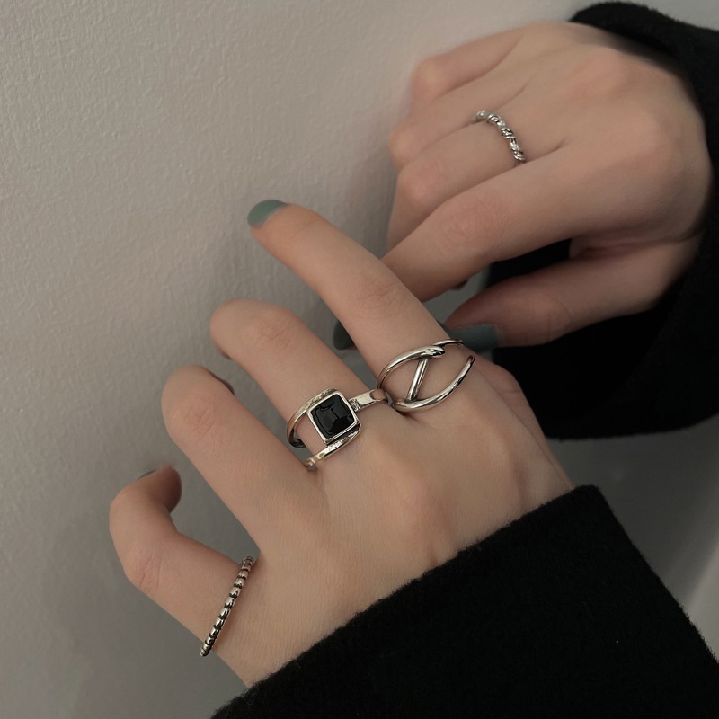 Nhẫn nữ bạc 925 đen vuông phong cách cá tính Boho