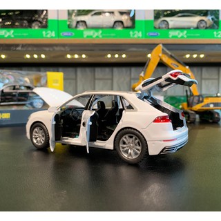 Mô hình xe Audi Q8 1:32 CheZhi