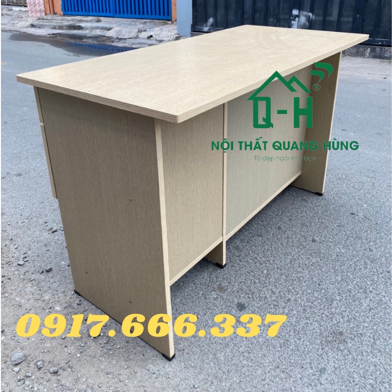 BÀN LÀM VIỆC VĂN PHÒNG VÁN ÉP 1M MÀU KEM GIÁ RẺ - BÀN CÓ TẤM CHẮN TRƯỚC